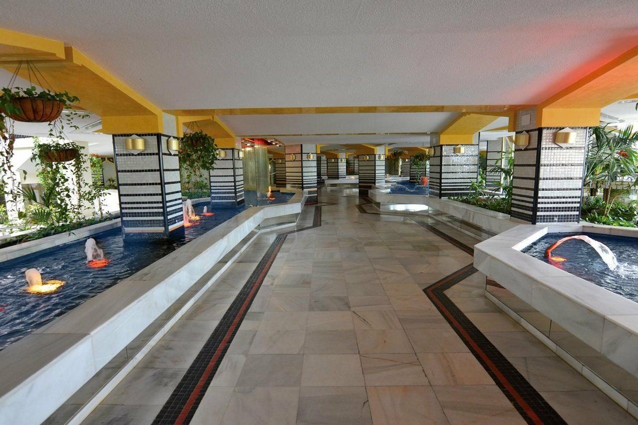 Clc Benal Beach Aparthotel Benalmádena Esterno foto